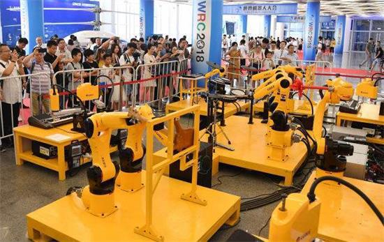 怎么看待工業(yè)機器人造就的自動化轉型