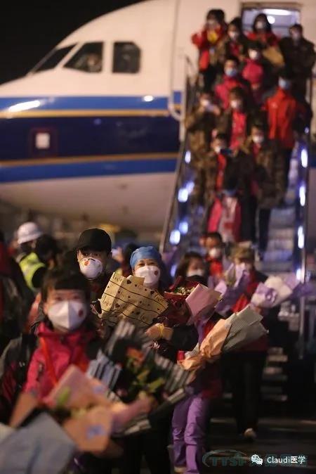 3675位逆行者回家:各地最高禮遇迎接援鄂醫護回家,感謝英雄,后會有期 3675位逆行者回家:各地最高禮遇迎接援鄂醫護回家,感謝英雄,后會有期